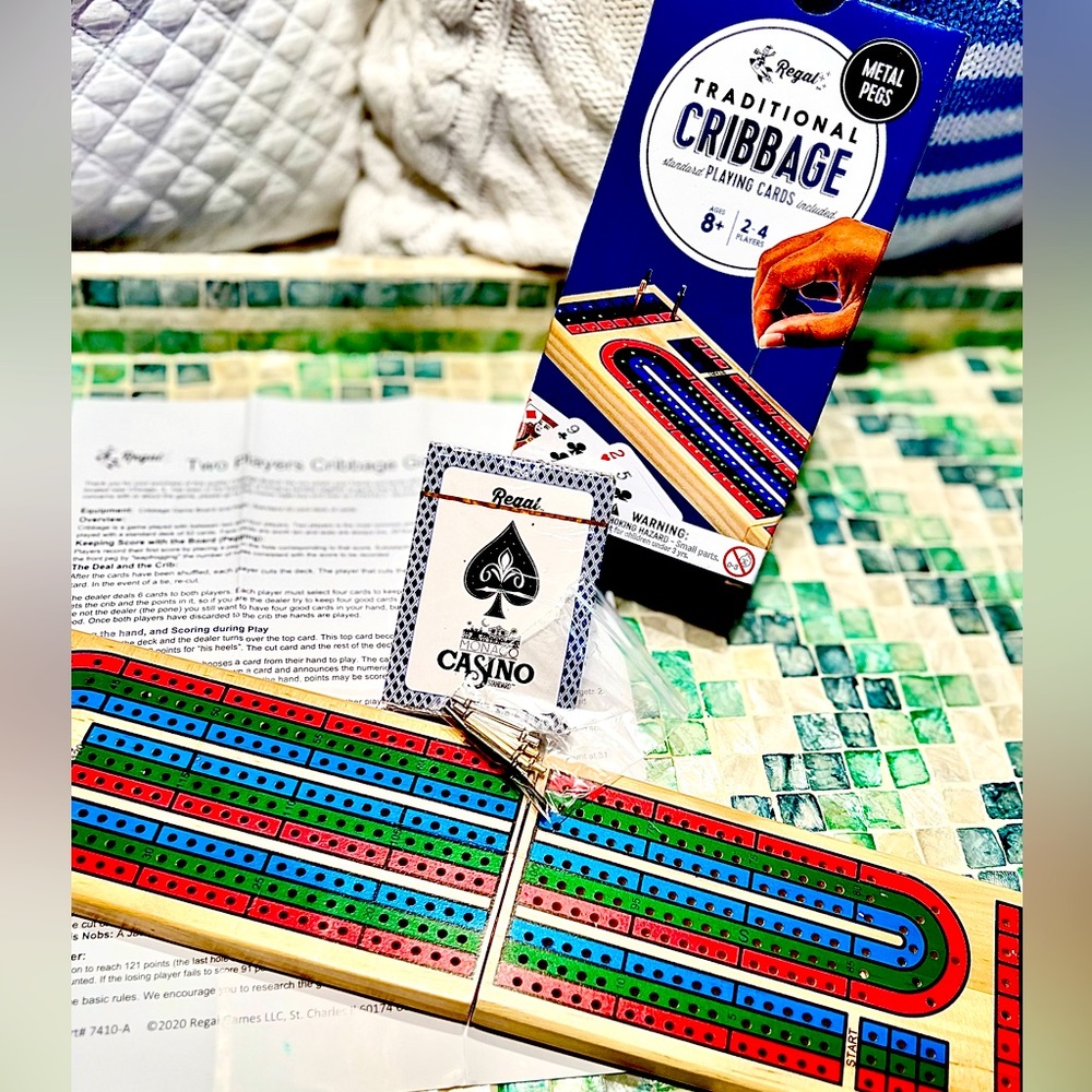 REGAL Brand Traditional Cribbage Game Set, brand new!